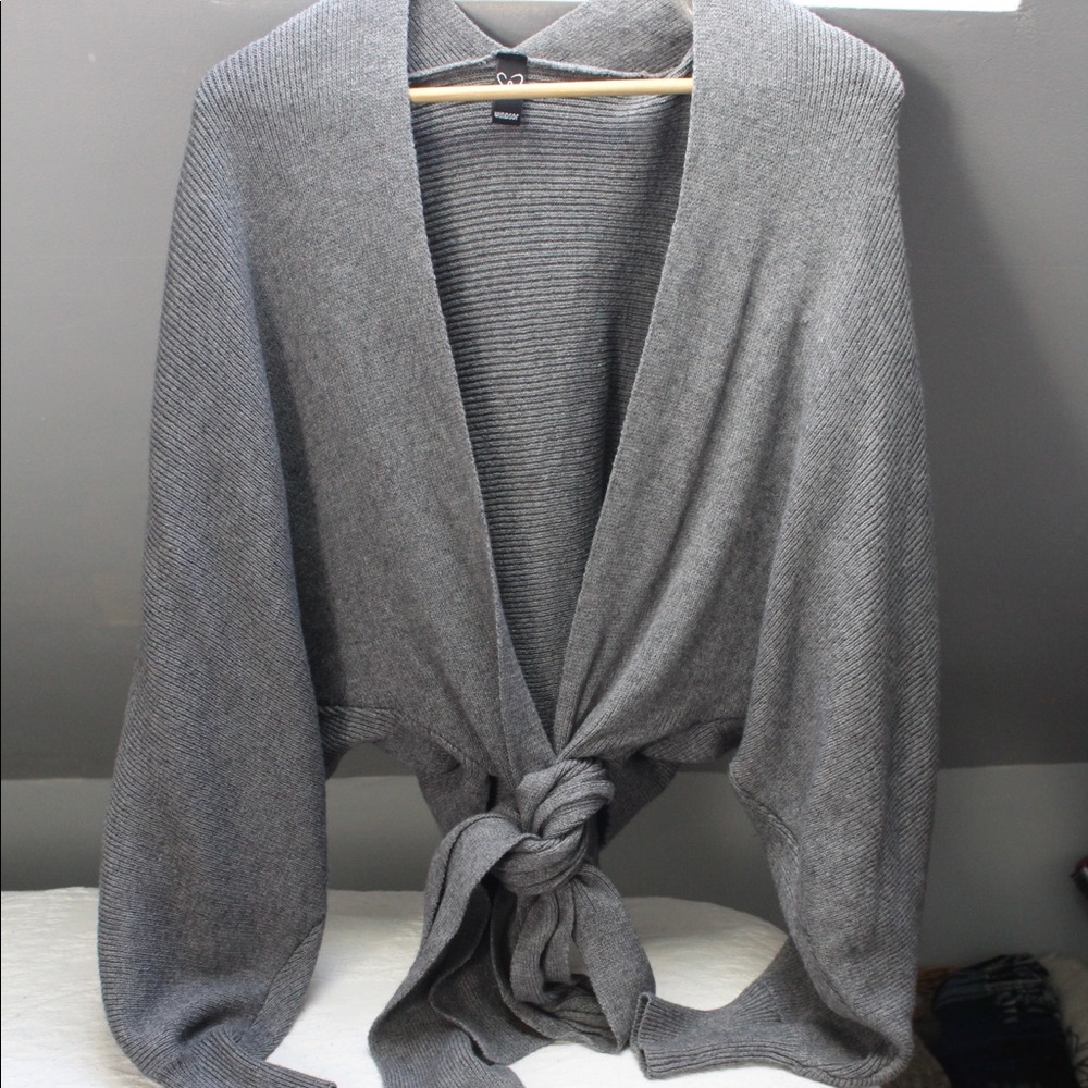 WINDSOR SWEATER